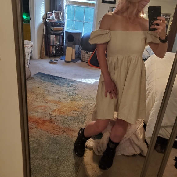 Baby Doll Puff Mini Dress - Picture 1 of 9